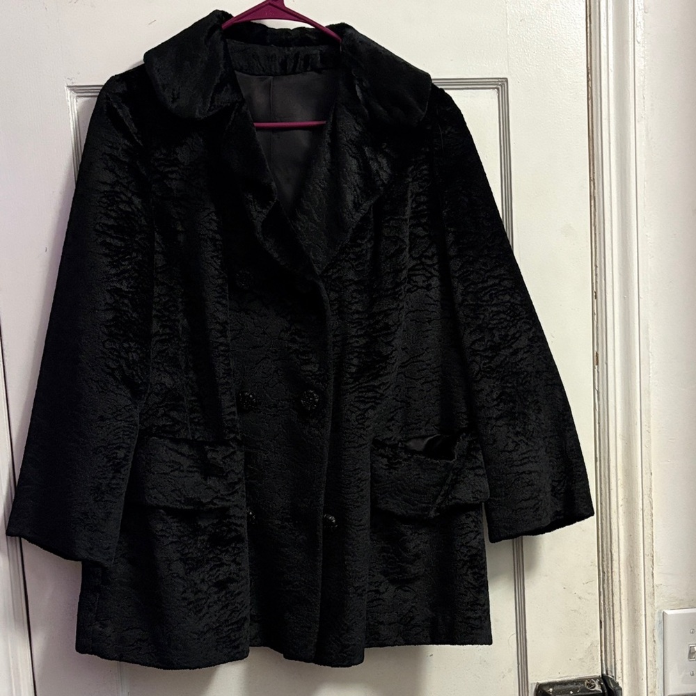 🖤 Vintage 60s–70s Black Astrakhan Style Coat –Mob wife vibe